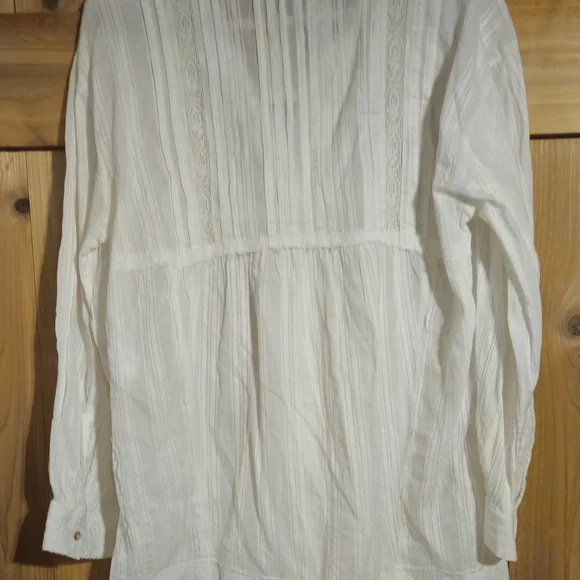 Pilcro Collared Pintuck Blouse - Picture 7 of 9